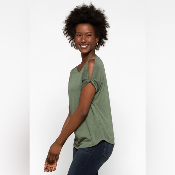 Colette Romey Cols Shoulder Knit Top - Picture 5 of 6